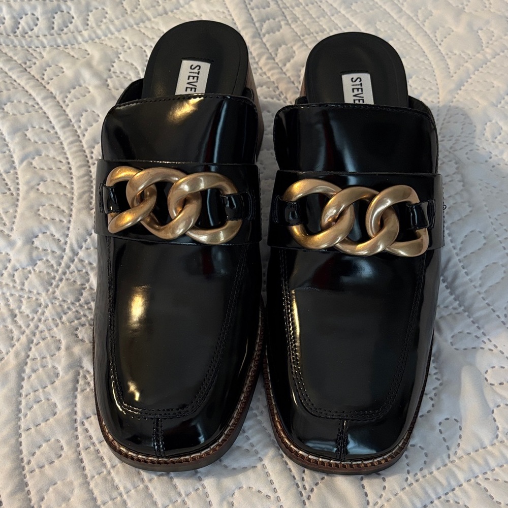Steve Madden Lorie Black Mules with Gold Chain Accent